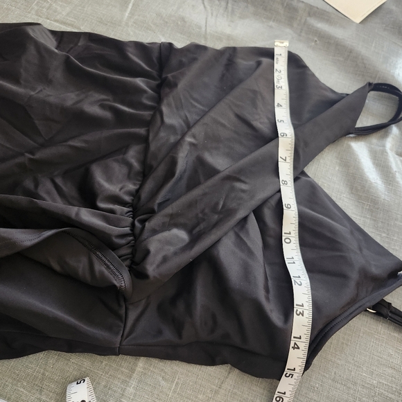 Lands' End modest black swimsuit one piece with skirt and shelf bra size‎ small - Picture 11 of 12